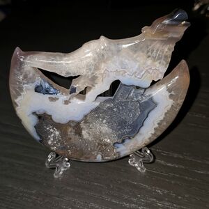 Rare Moon with Wolf Agate carving 🐺🌙